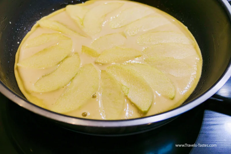 cooking German apple pancake