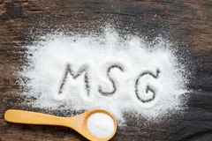 MSG Monosodium Glutamate Article Header / MSG-by-lestermanphotos